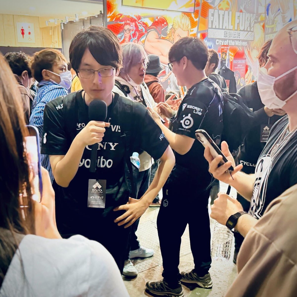 #FatalFury Div. 

<a href="/laggia9/">RC | SANWA | Laggia</a> 
開戦前のinterview (<a href="/snk_esports_hub/">SNK esports official</a>) 🎙️

#RCWIN #EVOJAPAN2025 #RoadtoEWC