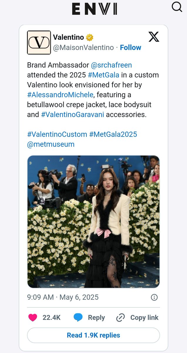 dao_nguyen2908's tweet photo. API Stars Who Slayed the 2025 Met Gala Red Carpet 🤗
Freen Sarocha X Valentino 🐰👜✨ 
🔗https://t.co/EsYZhiAXVo

SAROCHA AT MET GALA
#MetGala2025xFREEN
#MetGala2025 #MetGala
#VALENTINOGARAVANI
#srchafreen #FreenSarocha https://t.co/GCIqG2jHNL