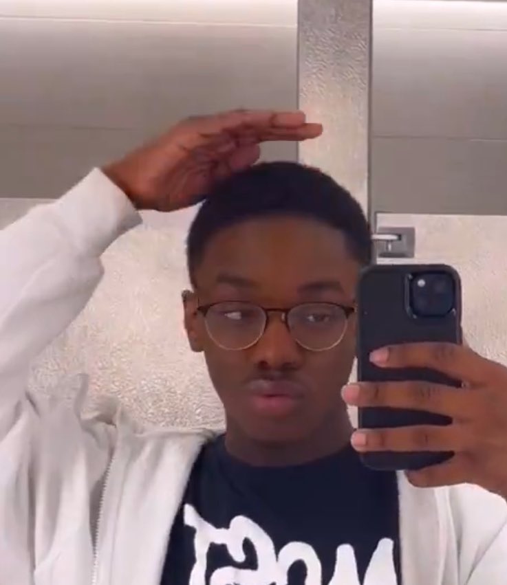 𝐭𝐚𝐲𝐥𝗼𝐫 🍒 tweet media