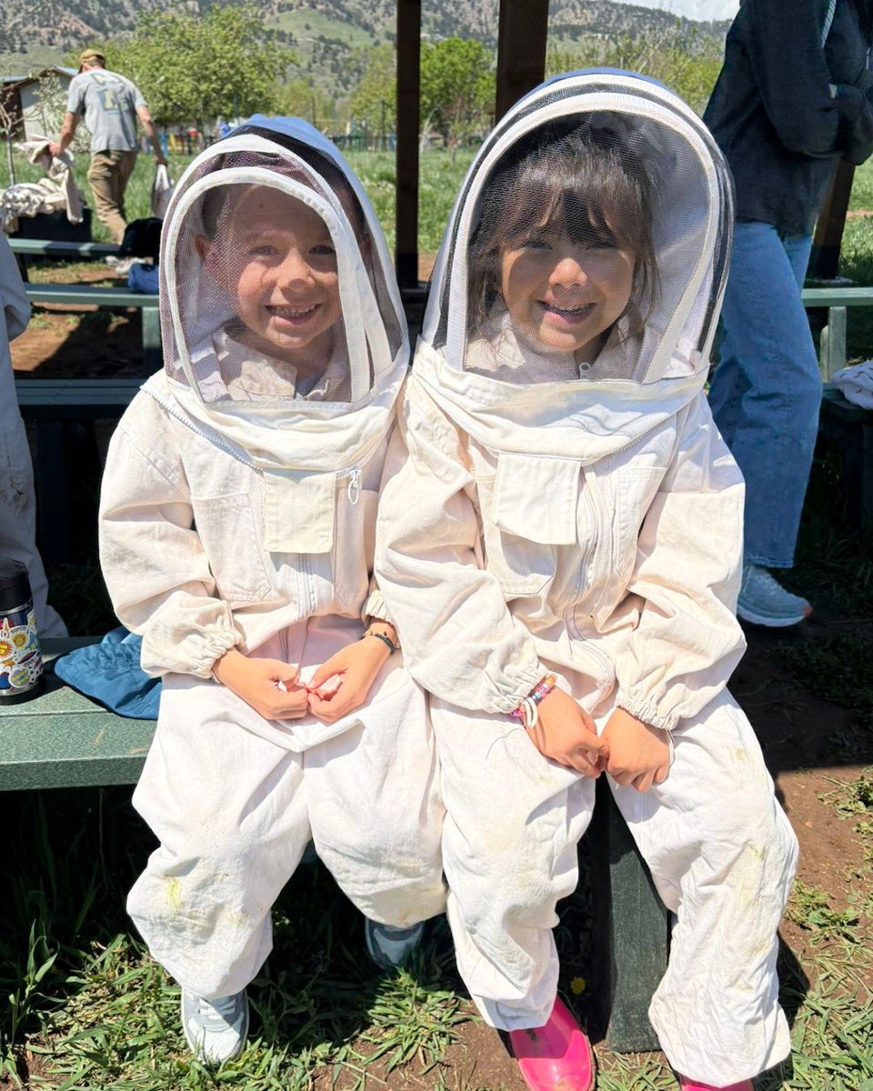 LongmontEstates's tweet image. Kindergarteners had an amazing time at @GrowingGardens in Boulder! Hands-on field trip activities taught them about local food, organic gardening, biodiversity, and the importance of community. @SVVSDsupt @BuchlerStVrain
