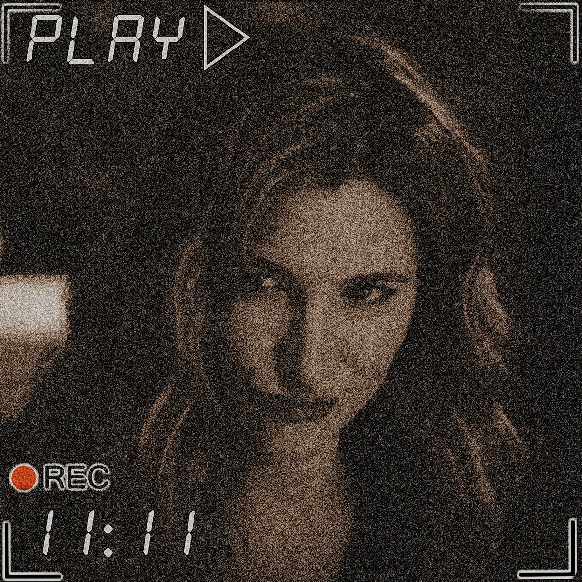 𖤐 —— 𝒾f i 𝒸an’t reach 𝓎ou let 𝓂y song 𝓉each you 𝓉oots —— 𖤐

                    𝐇𝐀𝐑𝐊𝐍𝐄𝐒𝐒  . ༆

             —— 𝒟rummer of 𝒞OVEN -  

                           ✰ 𝐀𝐔 ✰ 

                          ps . shes my bitch ⚠︎︎ ♪

                          ↺ + ♡