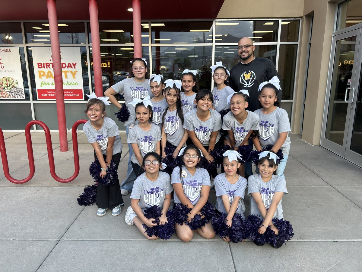 Had a opportunity to stop by and support one of our elementary feeder schools at their fundraiser today! Go Silverhawks! <a href="/desertaire_yisd/">Desertaire_YISD</a> <a href="/LadyMatadorsGBB/">Lady Matadors GBB</a> ⚫️🏀🟡🤘🏼