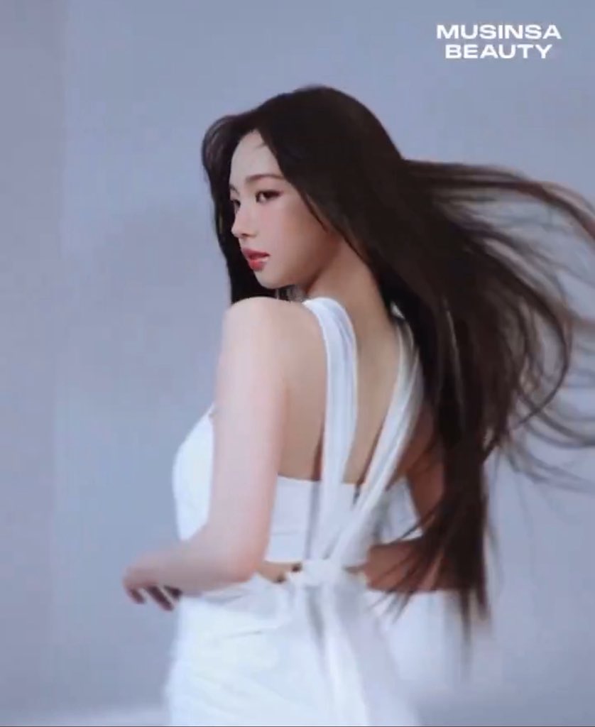 okay karina, pls give us the behind the scene pics pls