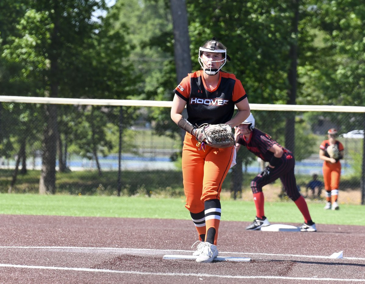 Kyle Parmley 🥎 (@kyleparmley) on Twitter photo This season comes to a tough finish for <a href="/Hoover_SB/">Hoover Bucs Softball</a> and <a href="/spainparksb/">Spain Park Softball 6A</a> at regionals.
hooversun.com/sports/bucs-ja… This season comes to a tough finish for <a href="/Hoover_SB/">Hoover Bucs Softball</a> and <a href="/spainparksb/">Spain Park Softball 6A</a> at regionals.
hooversun.com/sports/bucs-ja…