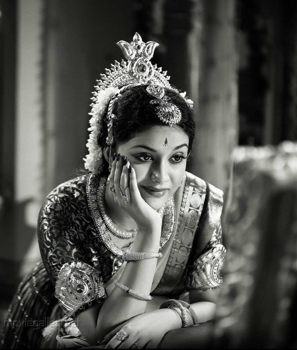 Pa1Prabhas_45's tweet photo. Movie Which Made Me DHF Of U @KeerthyOfficial 

@nagashwin7 Best Work 
#7YearsForMahanati https://t.co/pAxzphBiMW