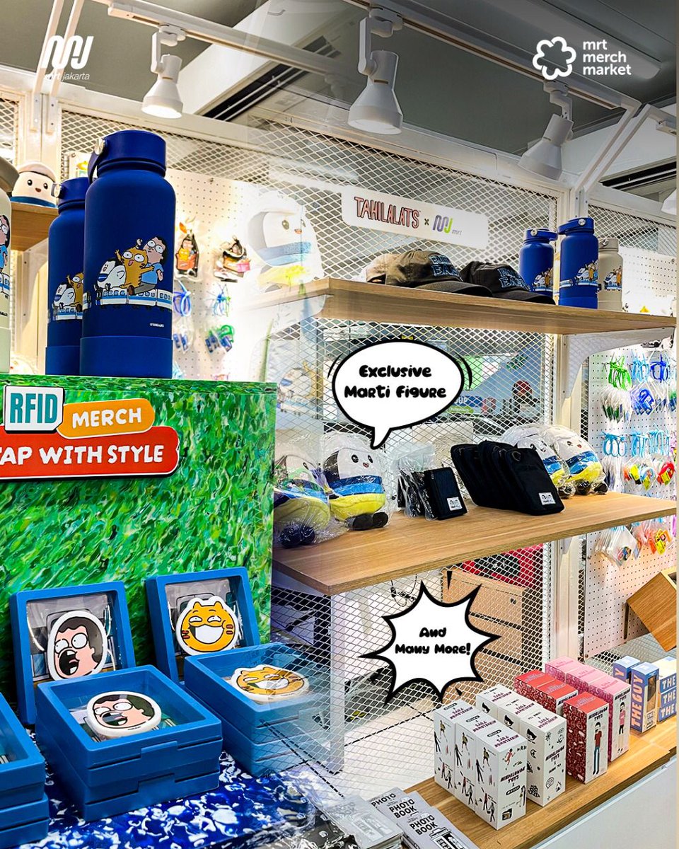 mrtjakarta's tweet image. Toko merchandise MRT Jakarta pertama, MRT Merch Market resmi dibuka!

Teman MRT, kabar gembira buat kamu yang menanti kedatangan toko merchandise MRT Jakarta karena saat ini MRT Merch Market #PastiBisa kamu kunjungi di Stasiun Blok M BCA dan buka setiap hari pukul 10.00 - 19.00