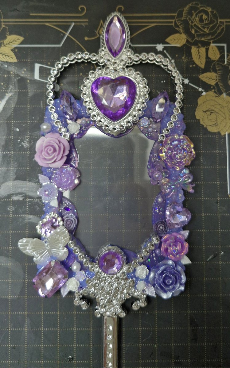 요술봉 탑꾸 남은거 제작하믄 가지실분있어요?
17개 있어요.
(일단 제작하는게 우선일이지만 ㅎㅎ)
윗치폼으로 나중에 올릴것 같습니다.

연핑 2
레드 2
사파이어(블루) 5
에메랄드(초록) 2
화이트 2
퍼플 2
블랙 2