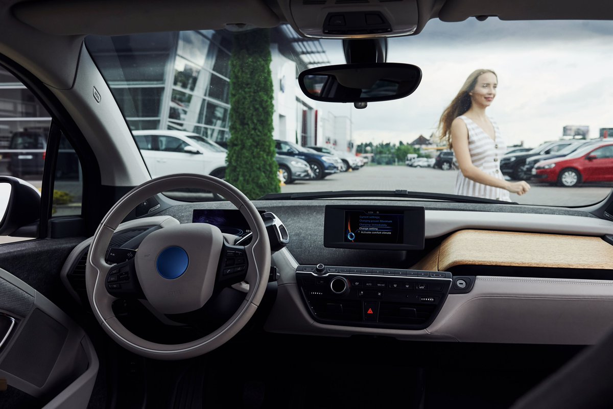 mayormattmc's tweet photo. Chatbots, self-driving cars, and personalized recommendations—AI is already everywhere! 🧠📊 What’s the coolest AI tech you’ve seen so far? 🚀 #MachineLearning https://t.co/Ec5NQtE8Su