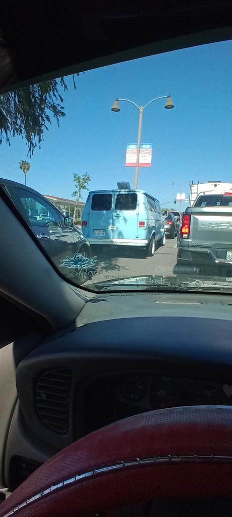 MsRubyTuesday's tweet image. Coming home from work today - I saw this van &amp;amp; instantly thought about some of the "good times" I had in a van back in the late 70s &amp;amp; early 80s #LoveMachine no doubt other drivers are reminded as well😎