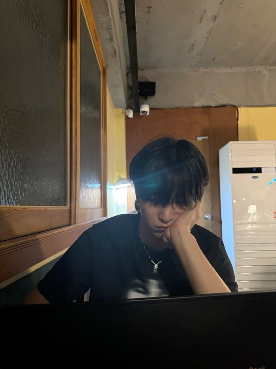 tickeetzone's tweet photo. 사랑하는 주연시🖤 https://t.co/c7m89uptMO