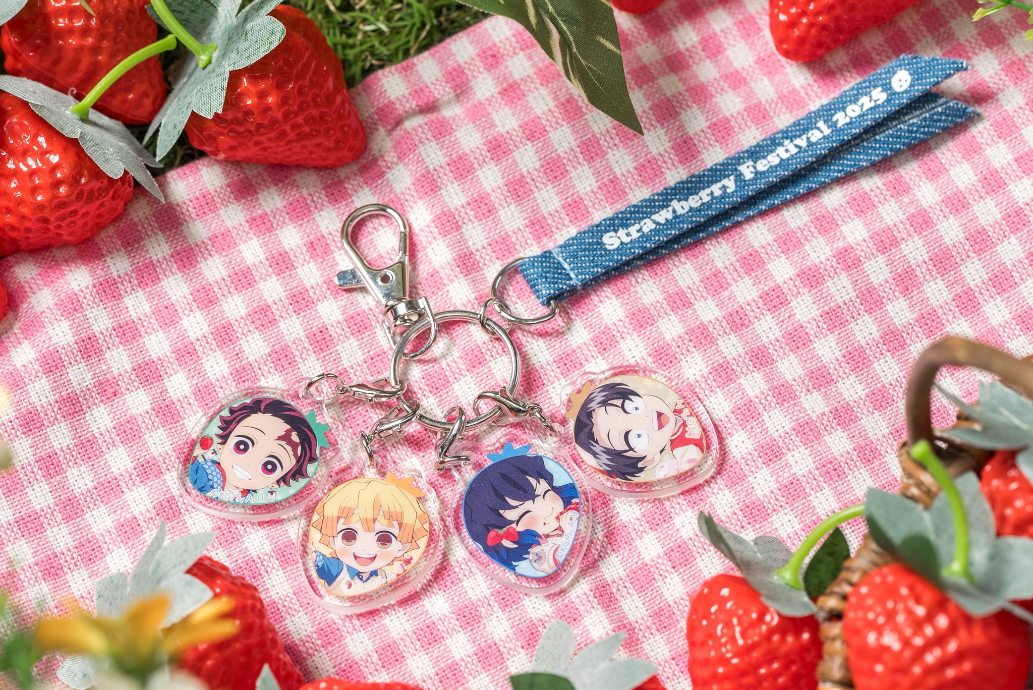 いちごパフェ☆デニムリメイクチャーム いちごパフェ☆様専用デニムリメイクチャーム☆お取置き - メルカリ