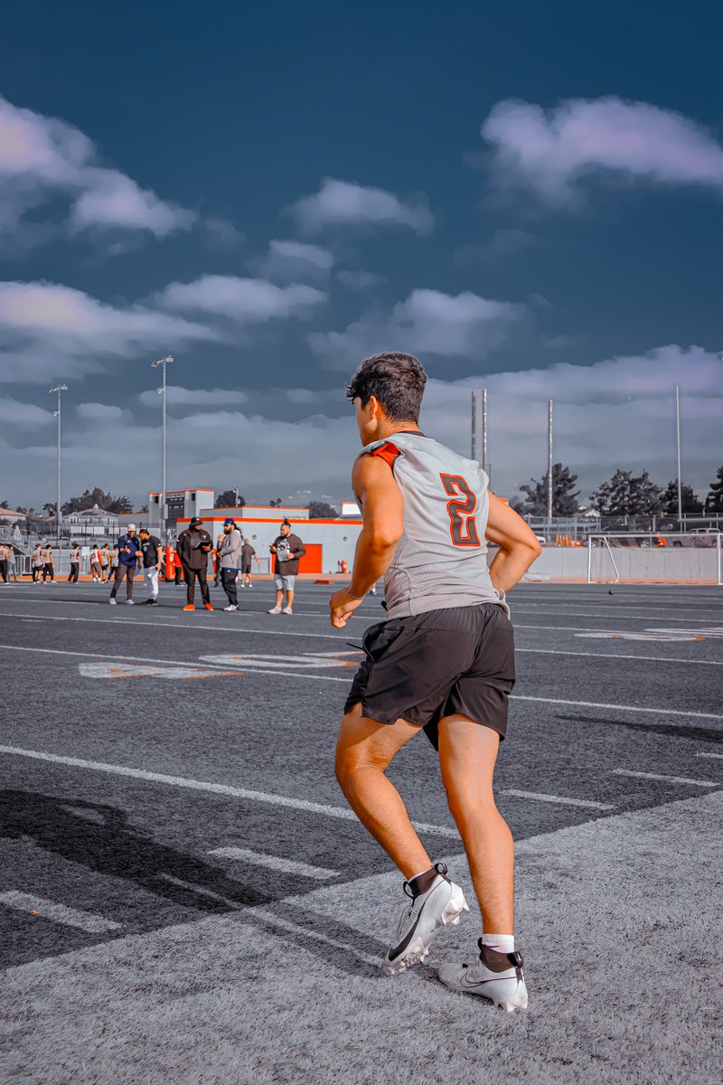 Julian Cue (@jcuex2) on Twitter photo Thank you to all the coaches that made it out to the Etiwanda College Showcase this week. See you at the camps in June! <a href="/EtiwandaFB/">Etiwanda High Football</a> Thank you to all the coaches that made it out to the Etiwanda College Showcase this week. See you at the camps in June! <a href="/EtiwandaFB/">Etiwanda High Football</a>