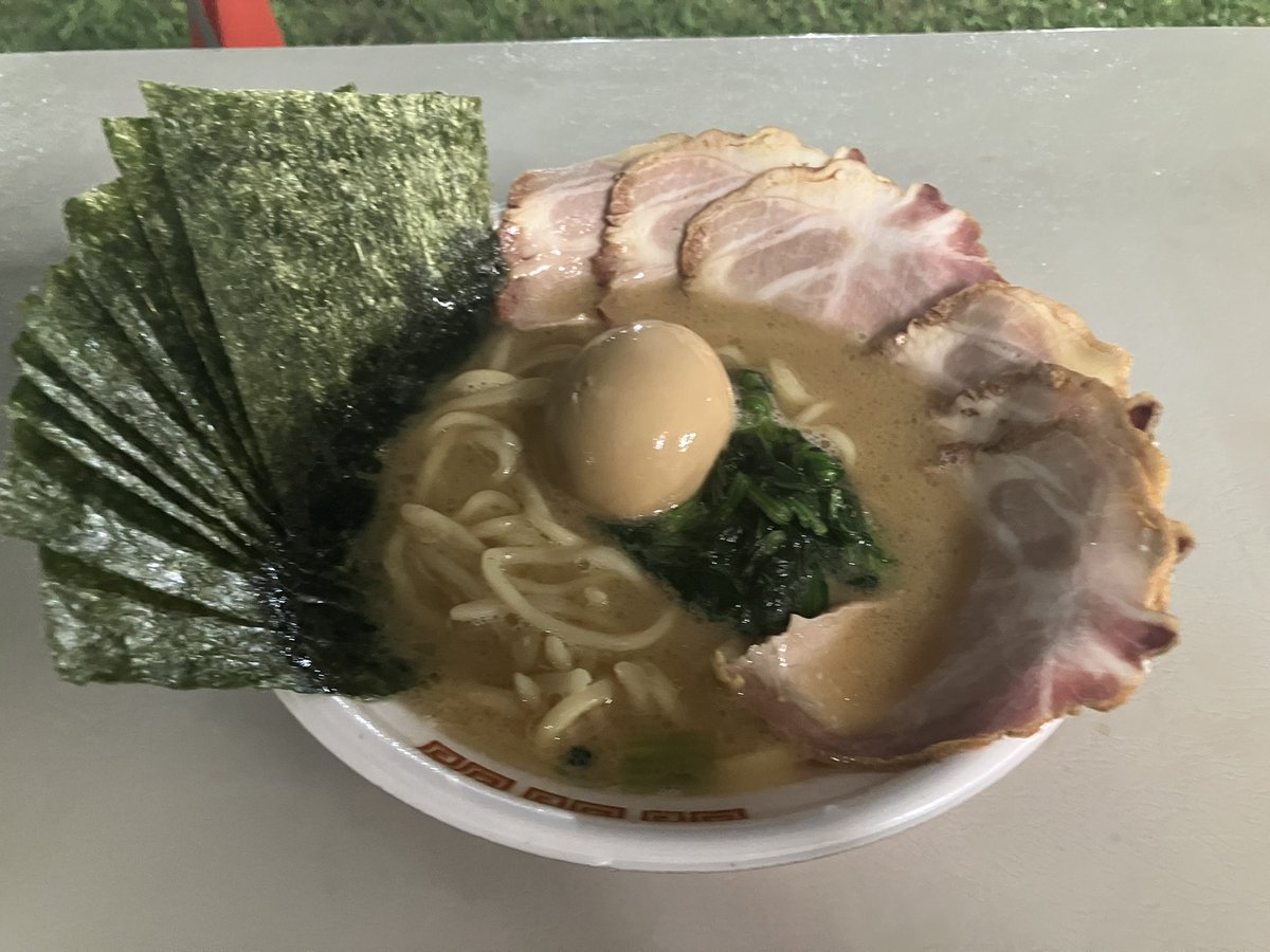 ku95_h's tweet photo. らーめん https://t.co/JNgefoDM74