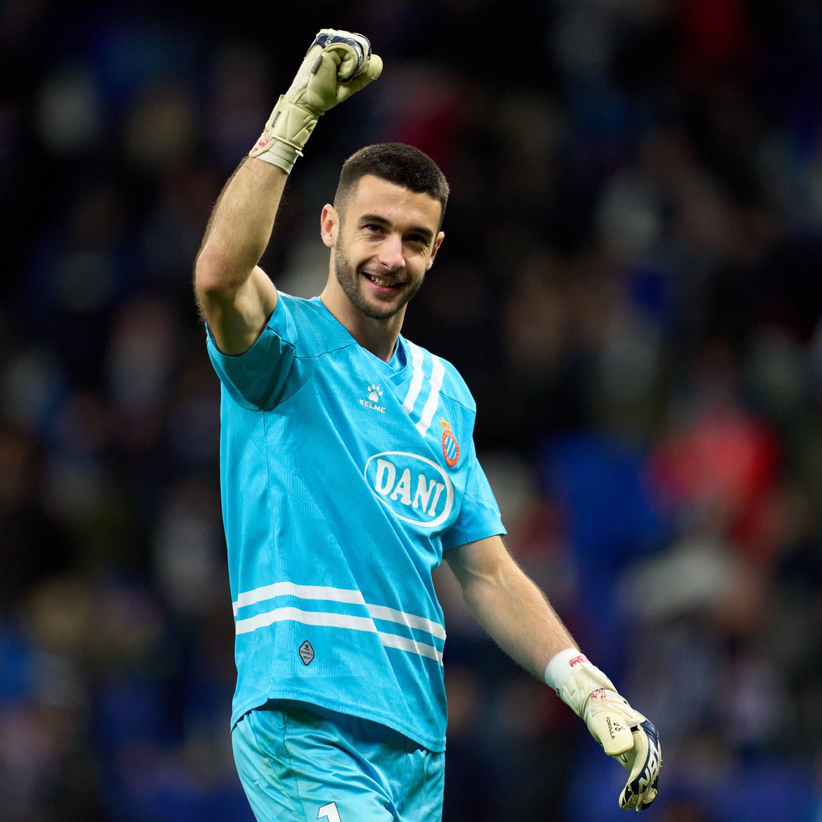 🚨𝐁𝐑𝐄𝐀𝐊𝐈𝐍𝐆;

Arsenal are VERY close to signing Juan Garcia from Espanyol

[<a href="/MiguelDelaney/">Miguel Delaney</a>]