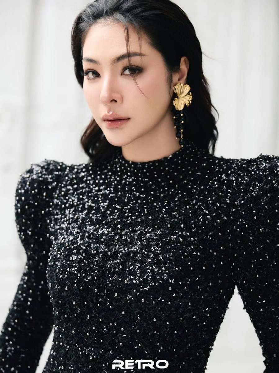 mainmaliyou's tweet image. Basic human needs:
♡ Water
♡ Oxygen
♥︎ ฝ้าย พีรญา

#FayePeraya #ฝ้ายพีรญา @malisorn00