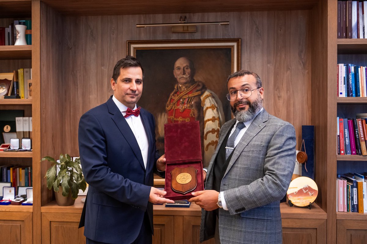 uni_nke's tweet image. Strengthening the future! 🇲🇦🤝🇭🇺

May 8th Ludovika University of Public Service and the Africa Lion Group signed a memorandum of understanding between the institutions. 🖋️
This collaboration will enhance  opportunities between the institutions. 
#LUPS #Cooperation #AfricaionGroup