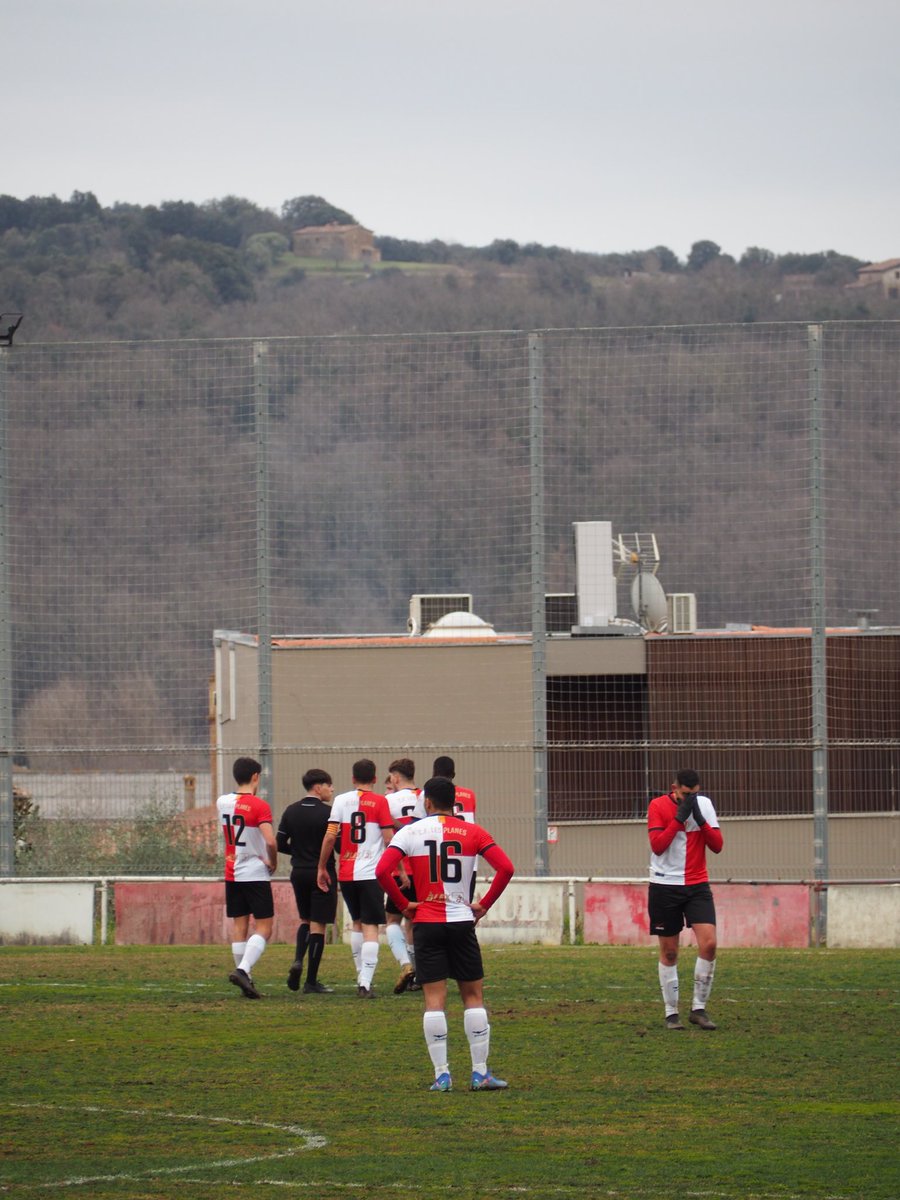 🔛 “HABEMUS PARTIT”‼️

📣 Us esperem aquest vespre en la penúltima sortida de la temporada!

🆚 C.F. Les Preses
⏰ 21:30h
⚽️ Jornada 29
🏟️ Camp Municipal de Les Preses

#SomhiNyerros #OrgullPlanenc #4cat3