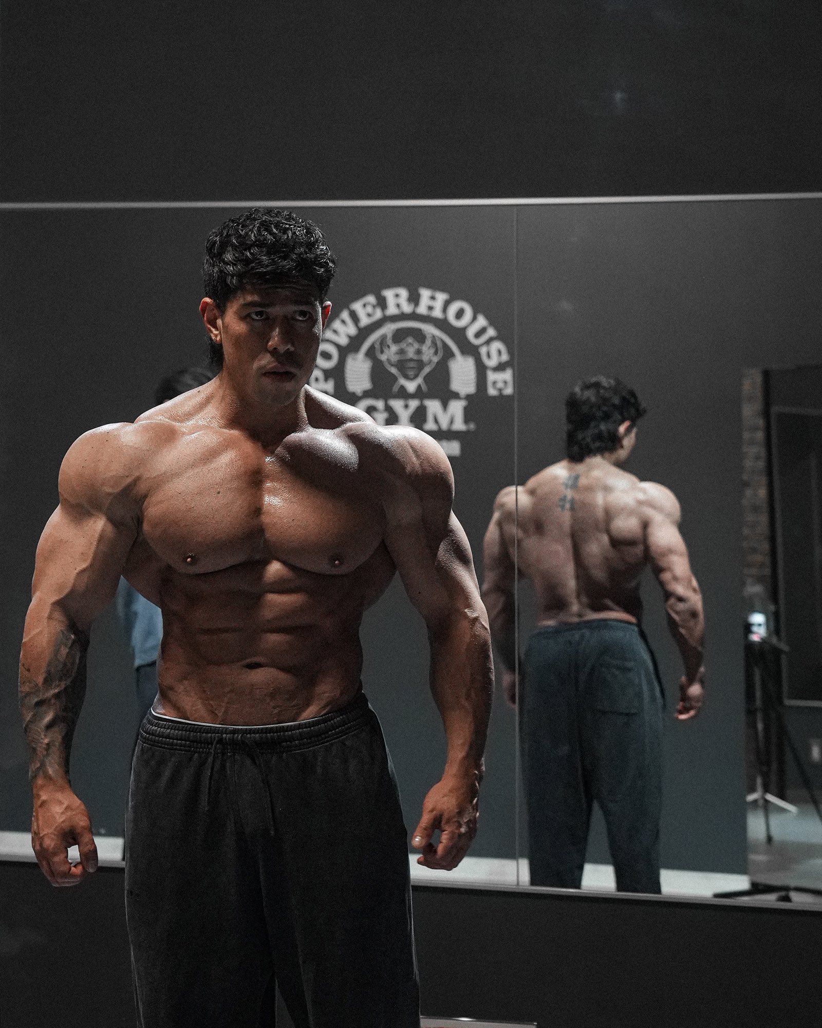 完売 Kanekin Fitness カネキン フィットネス COR V4 スリーブレス タンクトップ M Navy トレーニング ワークアウト 筋トレ CRONOS kanekin fitnessカネキンフィットネス CORE Sweatpants ブラック