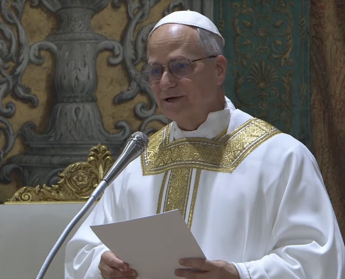 "Un mondo che considera Gesù una persona totalmente priva d’importanza, al massimo un personaggio curioso, che può suscitare meraviglia con il suo modo insolito di parlare e di agire. E così, quando la sua presenza diventerà fastidiosa per le istanze di onestà e le esigenze