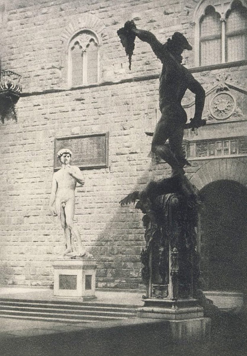 İnsan düşmanlarını ciddiye almalı; zira noksanlarımızı ilk fark eden onlardır.

Antisthenes