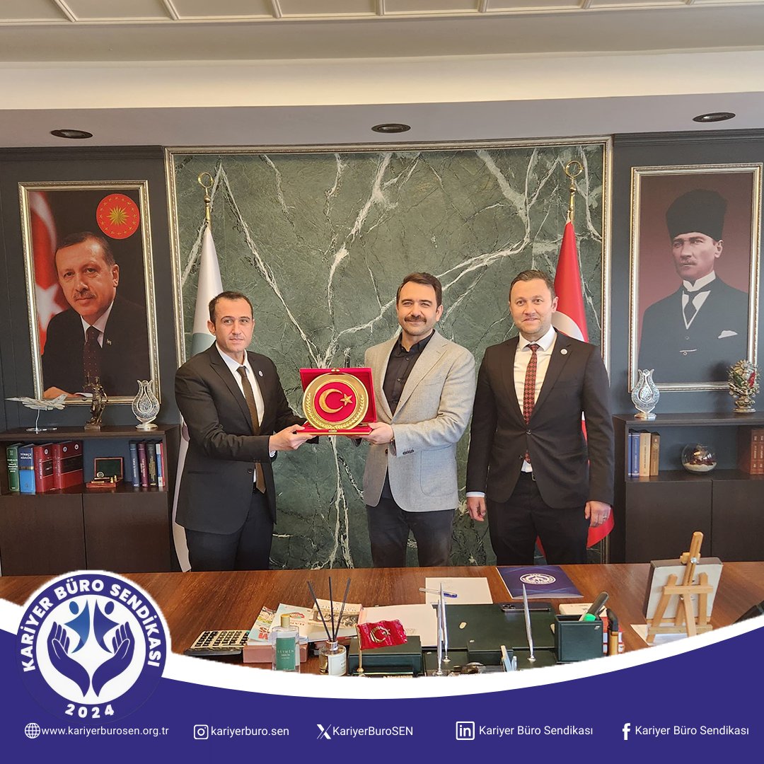 KariyerBuroSEN's tweet photo. Ak Parti Ankara İl Başkan Yardımcısı Sayın Av. Mehmet Ali KAYABAŞİ Genel Başkanımız Tolga AKGÜL ve Genel Başkan Vekilimiz Ersin KILIÇ tarafından ziyaret edilmiştir. Sayın Mehmet Ali KAYABAŞI'na misafirperverliğinden ötürü teşekkür ederiz.

#KariyerBuroSen #KariyerBüroSendikası

@ilgocuzmanlari

@sgdenetmenleri

@Mahuzder_

@ipuder81

@yguder2013