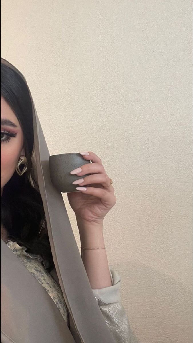 مساء الخير ياهل الغلا والذوق 
كلام الحب لكم شعر وخواطر

جيتكم امسي والقلب كله شوق
ردو المساء أشواق تسعد الخاطر