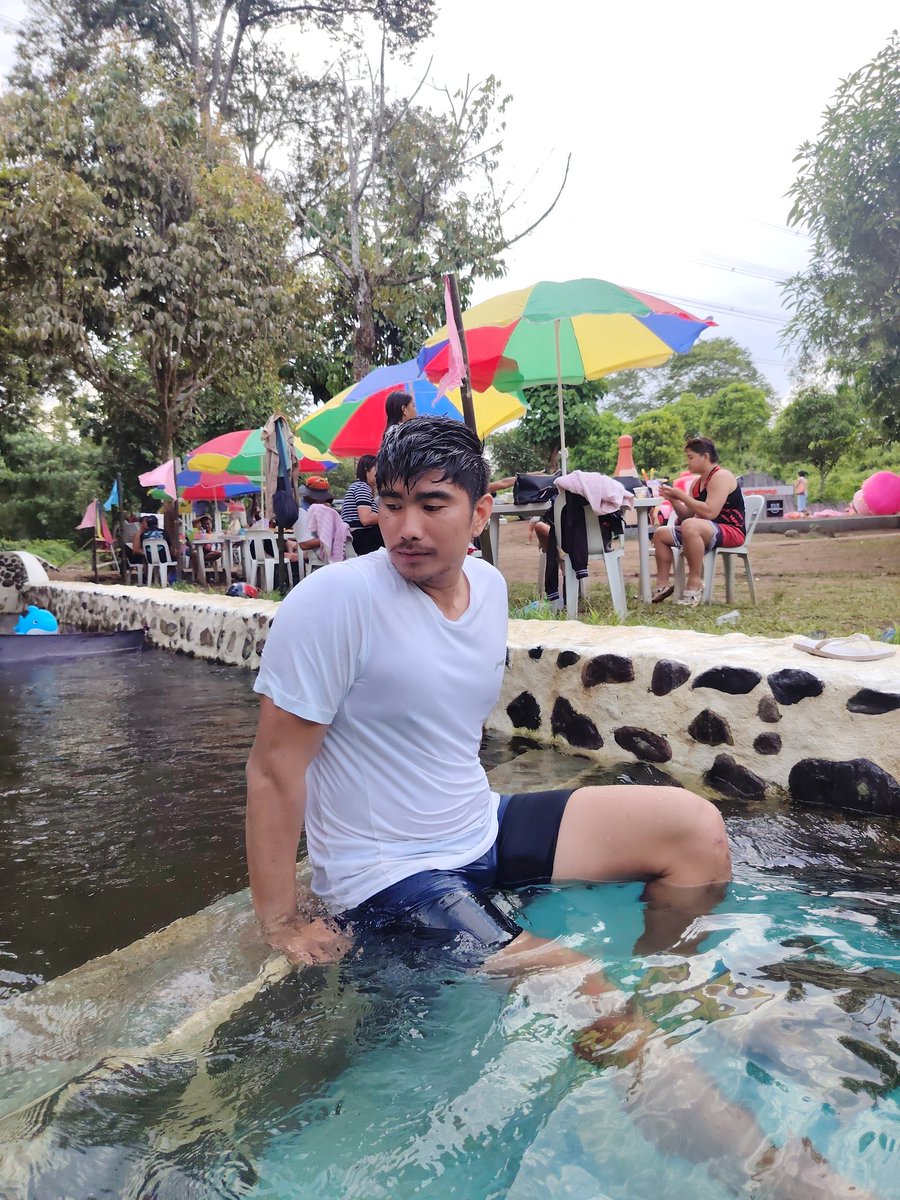 chinitofiveelev's tweet image. Available po davao for massage ☺️☺️☺️