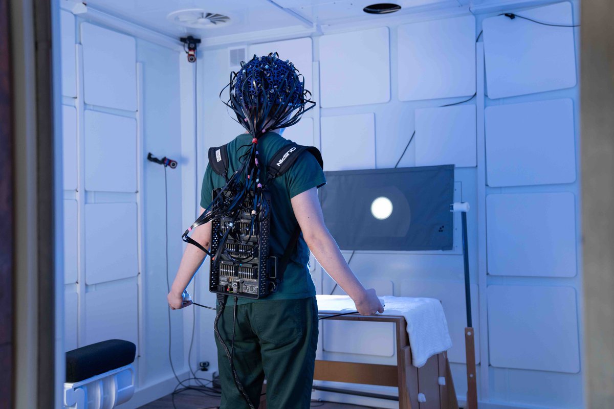 ConnectomeLab's tweet image. Our N3 Centre for Neurotechnology, Neuromodulation, and Neurotherapeutics has officially launched at @UniofNottingham
#neuromodulation #imaging #focusedultrasound @MedicineUoN @notts_psych @FUSFoundation
nottingham.ac.uk/news/centre-la…