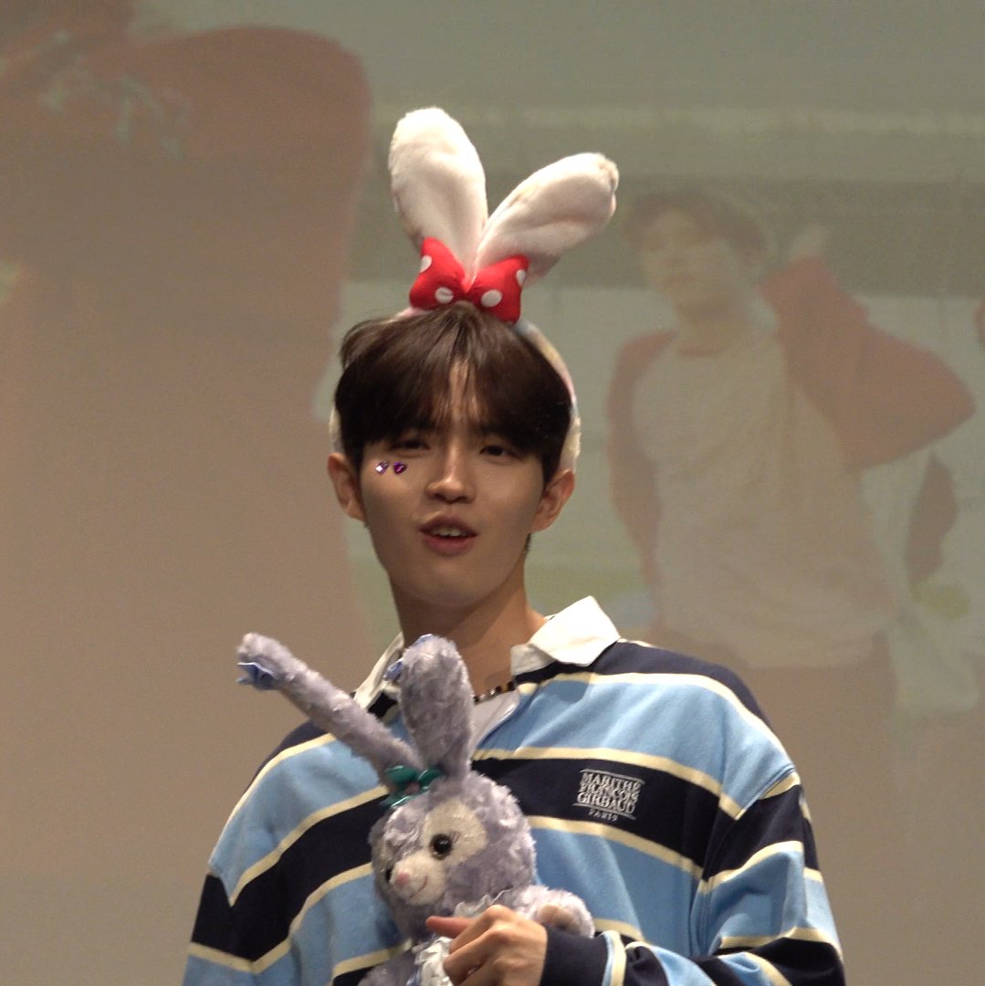 갑자기 바보토끼가 너무보고싶어....🥺🥺