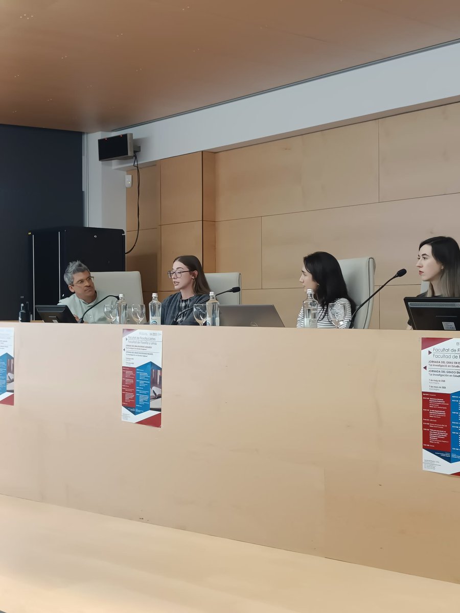 GPLSI (@gplsi) on Twitter photo El pasado 7 de mayo, investigadoras del #gplsi <a href="/IsabelEspiZara/">Isabel Espinosa Zaragoza</a> y Lucía Sevilla participaron en las jornadas del Grado en Estudios Ingleses “La investigación en Estudios Ingleses”, compartiendo su experiencia y cómo su trayectoria las ha llevado al campo del PLN🔬📚 #IA #PLN El pasado 7 de mayo, investigadoras del #gplsi <a href="/IsabelEspiZara/">Isabel Espinosa Zaragoza</a> y Lucía Sevilla participaron en las jornadas del Grado en Estudios Ingleses “La investigación en Estudios Ingleses”, compartiendo su experiencia y cómo su trayectoria las ha llevado al campo del PLN🔬📚 #IA #PLN