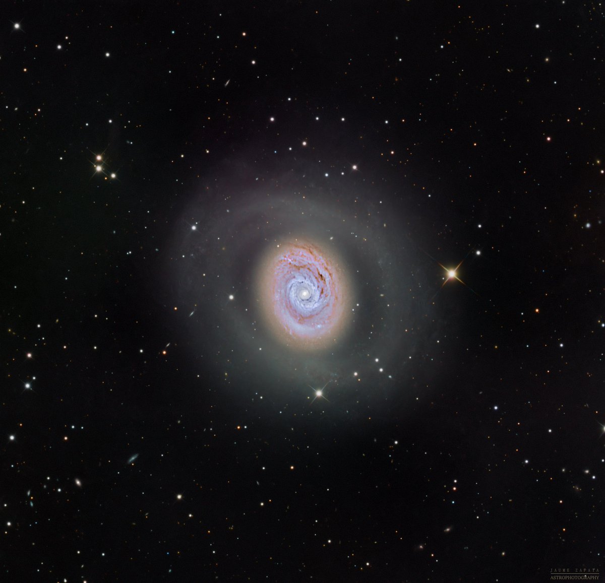 M 94 - The Croc's Eye Galaxy

 #Astrophotography 

#cielosESA