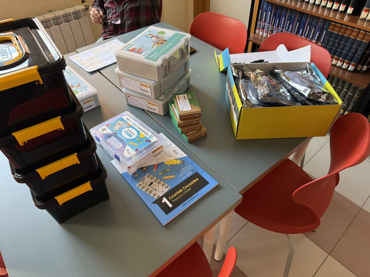 María Ortego Bécares (@nukaortego) on Twitter photo Recepción a través del Programa Código Escuela 4.0 de nuevos dispositivos para trabajar en el área de Tecnología y Robótica en el <a href="/Eaymersscc/">Colegio Enriqueta Aymer SS.CC.</a>
#CodigoEscuela4_0_Madrid
#IF_CMadrid Recepción a través del Programa Código Escuela 4.0 de nuevos dispositivos para trabajar en el área de Tecnología y Robótica en el <a href="/Eaymersscc/">Colegio Enriqueta Aymer SS.CC.</a>
#CodigoEscuela4_0_Madrid
#IF_CMadrid