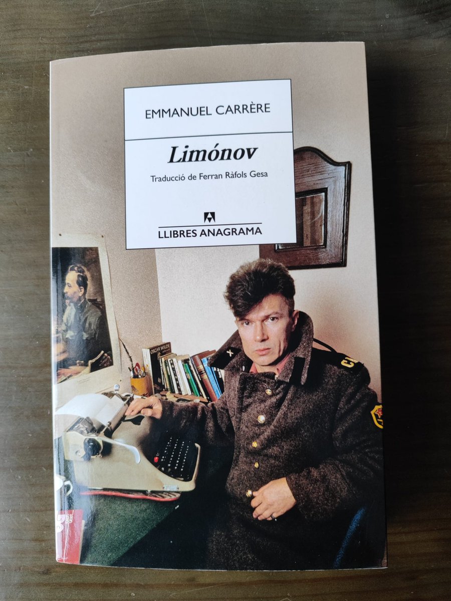 Des que faig Carrères que em sento dir, i el Limónov no el fareu? 

Limónov en català, per fi, tan interessant i addictiu com sempre.