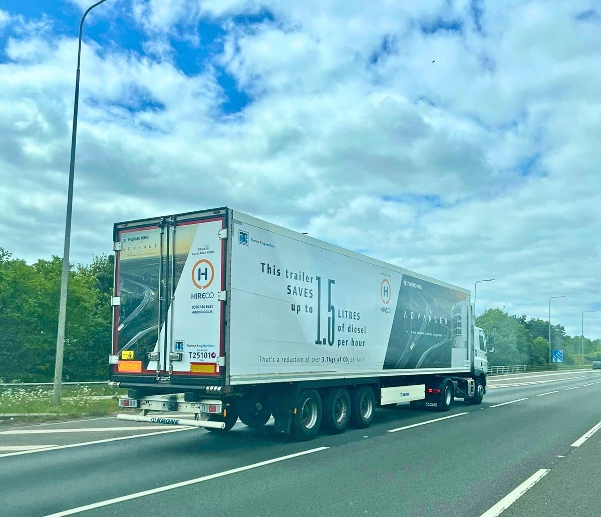 🚛 Spotted on the move!

The Thermo King trailer is cutting emissions &amp; saving up to 1.5l of diesel per hour. Cleaner, smarter logistics in action. 👀💨

📩 info@hireco.co.uk
📞 0330 124 5651
🌐 hireco.co.uk

#HirecoOnTheMove #SmartLogistics #ThermoKing #FleetInAction