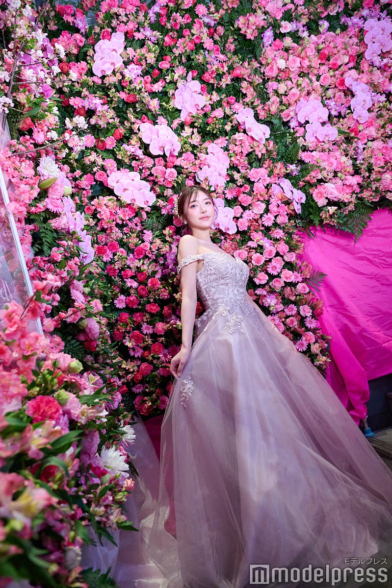 トップキャバ嬢・らら 初バースデーイベントに密着🤍 ＼ 200万円の桜