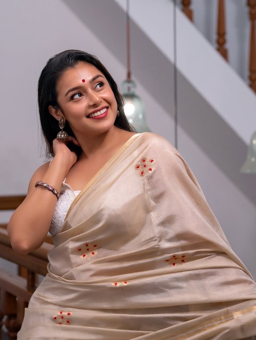 तुमको भी तो लगती होगी
           💞 S 🧡
     जैसे हमको लगती है तलब तुम्हारी