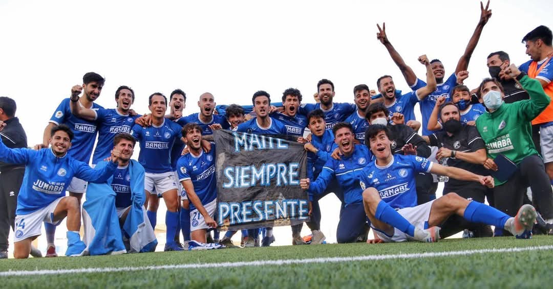 XerezDFC's tweet photo. Lo soñamos 😴. Lo luchamos ⚔️. Lo logramos 💙.

🔙💬 Se cumplen 4 años del ascenso en Puente Genil

0⃣9⃣-0⃣5⃣-2⃣0⃣2⃣1⃣ https://t.co/gBjDVt1VxL