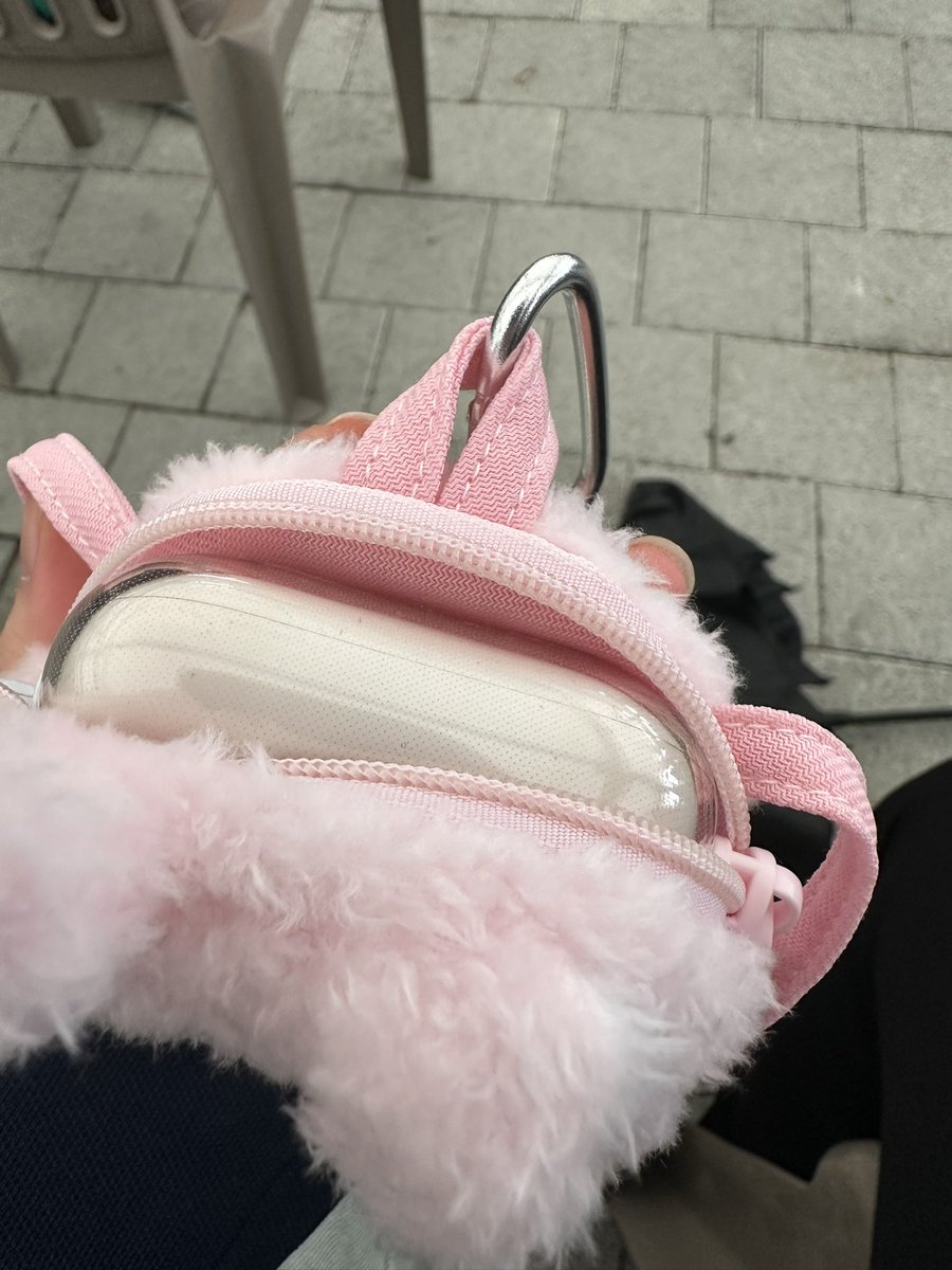 너무… 귀욥따🥹…