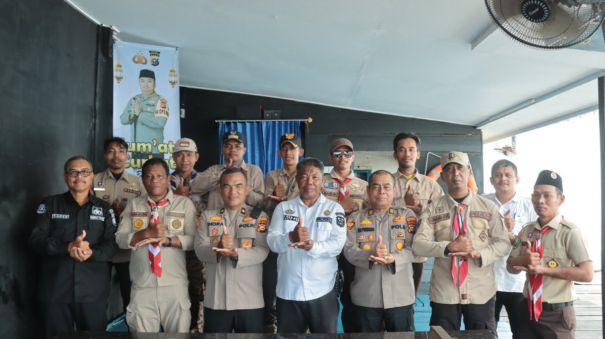 MerantiRes's tweet photo. Jumat Curhat Polres Meranti bersama pengurus Pramuka Kwartir Kab. Kep. Meranti. https://t.co/XSYbHstwK8
