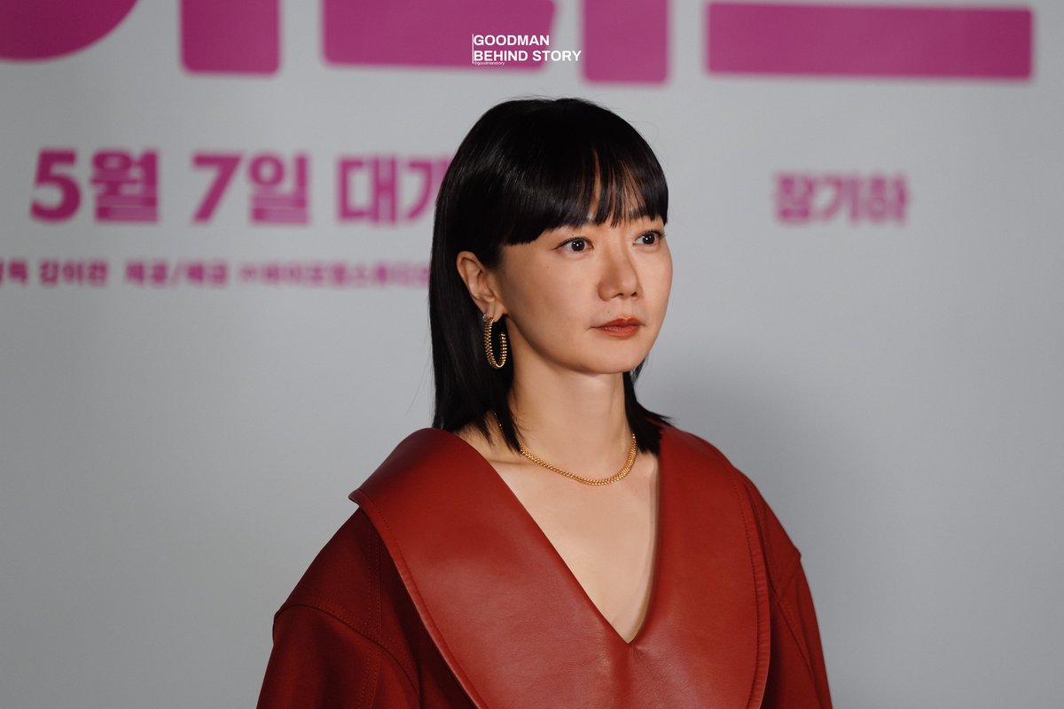 [#배두나 #BAEDOONA] 영화 <바이러스> 제작발표회 & 언론배급시사회 Behind Photo 대공개 📸✨ 여러분께 새롭게 선보인 두나 배우의 '옥택선' 🪄 지금...