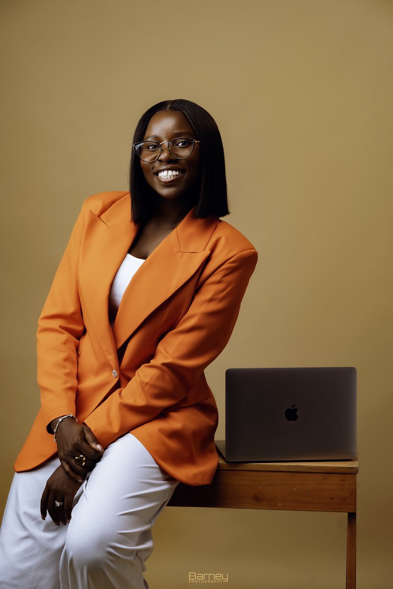 Barneyphotos's tweet image. Your headshot is more than a pic—it’s your visual handshake. At Barney Photography, we craft bold, authentic portraits that tell your story. Ready to refresh your look? Let’s make it happen.
#BarneyPhotography #HeadshotsThatWork #BrandPortraits