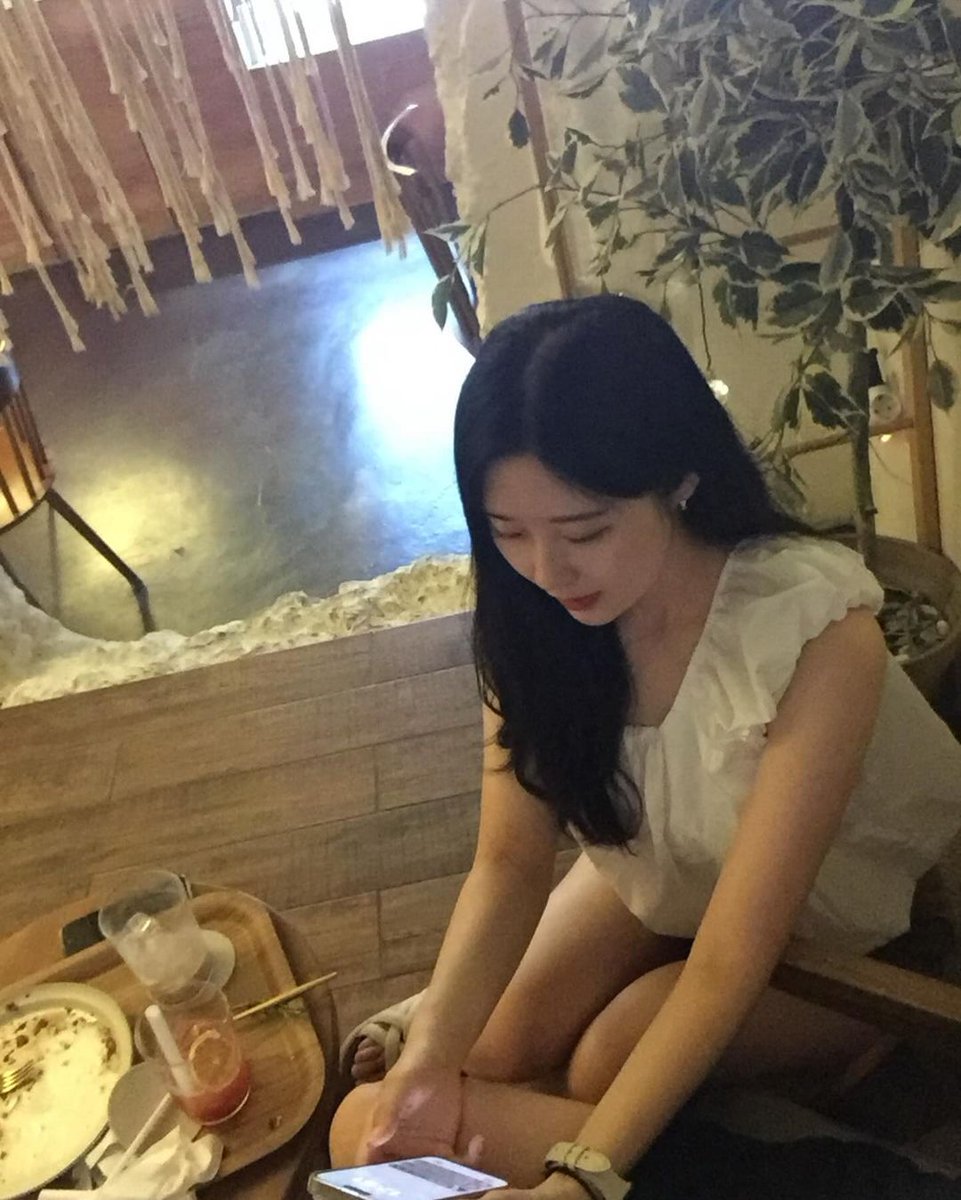 bslee101's tweet photo. 심심..
친구할래요?

#아줌마 #돌싱 #섹트 #40대  #일탈 #유부녀 #디엠 https://t.co/BbGioRPMRf