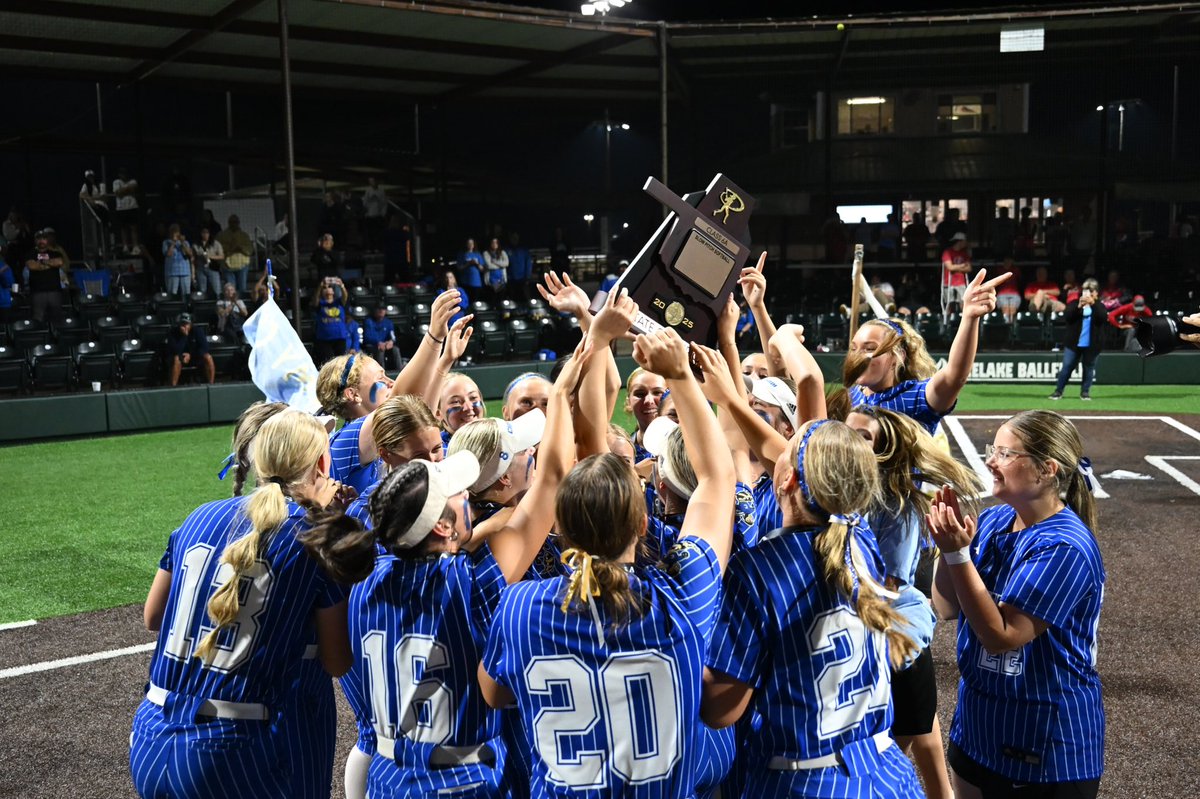 Choctaw High School Softball tweet media