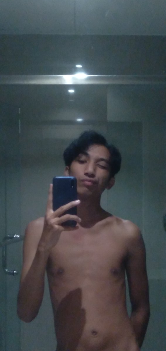 isliyanone111's tweet photo. ga ada sepal sepil kwkw
#bisex #samarinda #gay #gaysamarinda https://t.co/qh2dUui35J