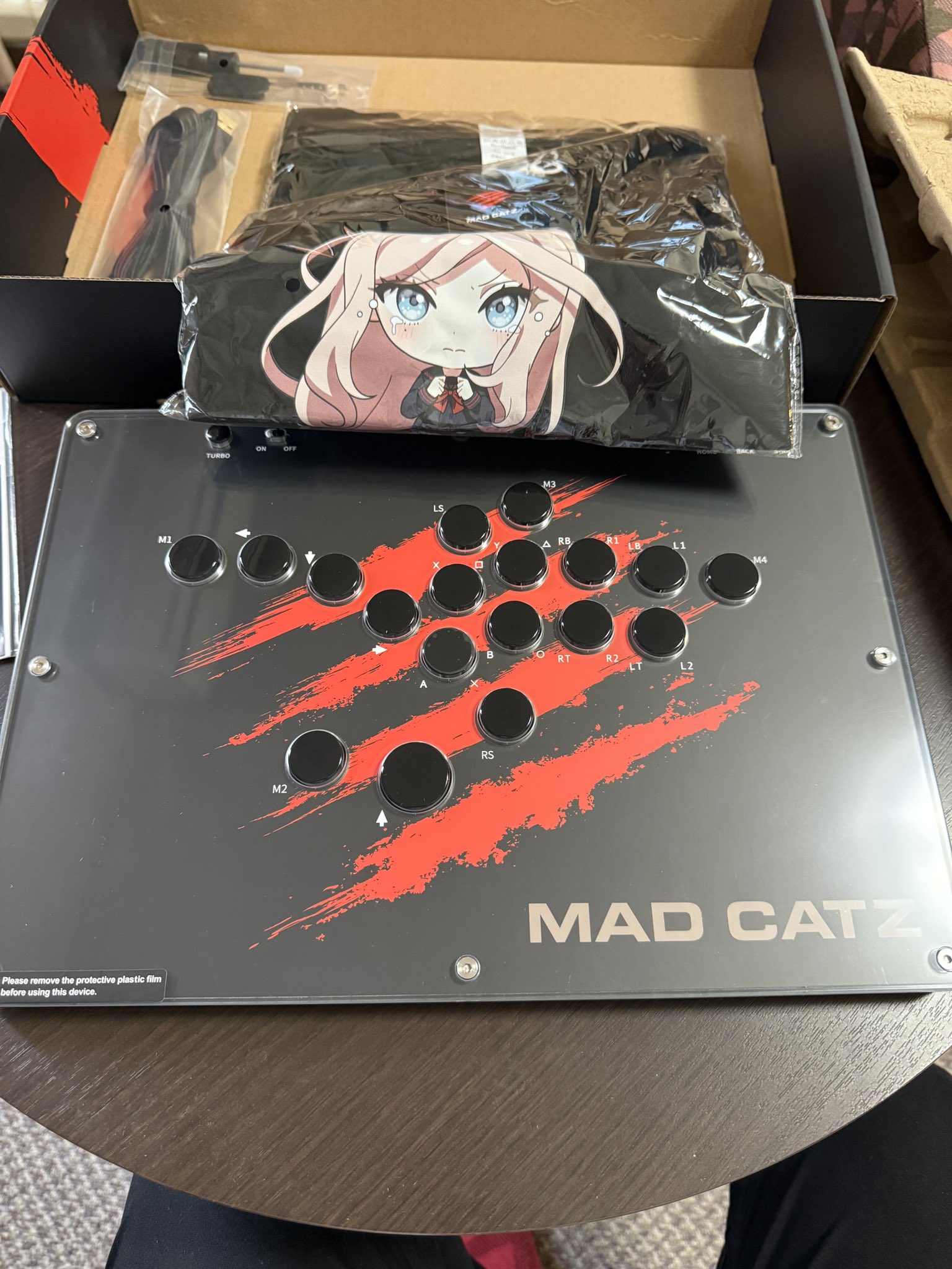 MAD CATZ 日本限定デザイン Mad Catzのアケコン「EGO Arcade FightStick」の日本限定