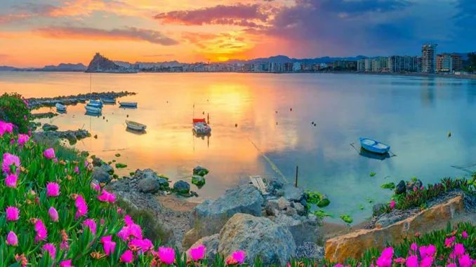 TragourmetBlog's tweet image. 🌍✨ Descubre los pueblos más bonitos cerca de Cartagena 🏡🌊 Perfectos para una escapada inolvidable. ¿Cuál es tu favorito? 👇   🔗 Explora aquí   #Viajes #Cartagena #TurismoEspaña #Escapadas #PueblosBonitos