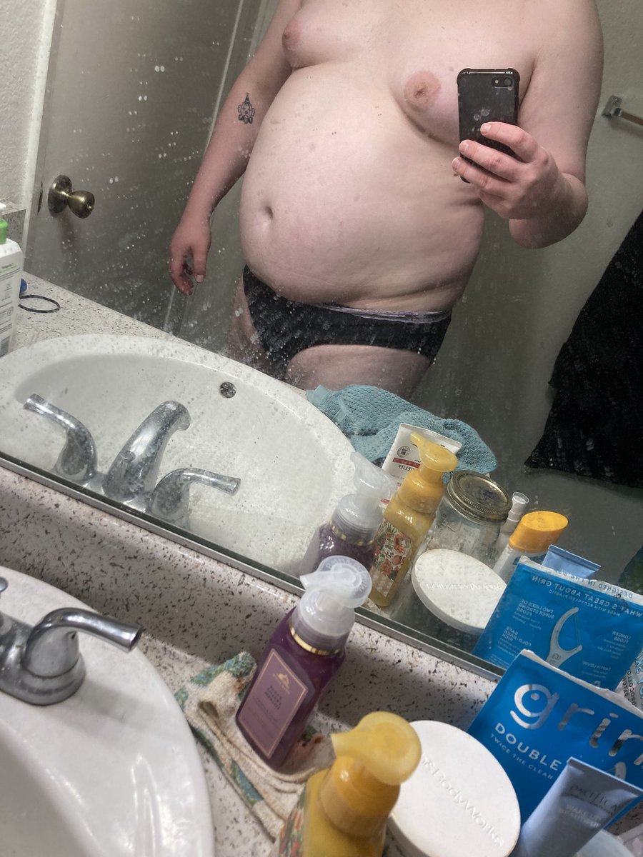snorlaxmtf's tweet photo. I tried sucking it in after Taco Bell, I tried 😂 https://t.co/WC6OymhGl2