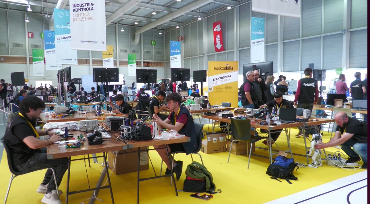 🎯 ¡EuskoSkills 2025 ya está aquí!

🔧⚡️Del 13 al 15 de mayo en Ficoba, el talento de la Formación Profesional brilla en el mayor campeonato de FP de Euskadi.

📢 El alumnado de Elektronika Don Bosco competirá mostrando su nivelazo técnico en un entorno real de trabajo.

 🧠🔌