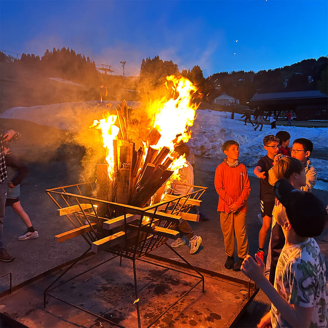 Grade 3–5 students returned from exciting residential trips today! From beaches and farms in Chiba, to Mt. Fuji hikes and stained glass crafts in Kawaguchiko, to outdoor survival and pottery in Niigata, so many memories and lessons to share. Welcome back!