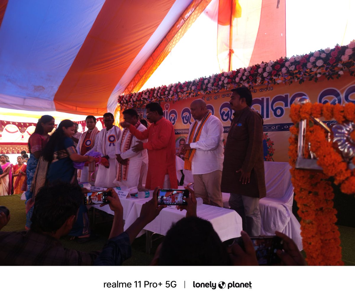 ତେଲକୋଇ ବ୍ଲକ ଗୌଡ଼ ସାଂସ୍କୃତିକ ସମାଜର ଗୋଁଡ ଭବନର ଉଦଘାଟନ ଉତ୍ସବରେ ଓଡ଼ିଶା ସରକାରଙ୍କ ମାନ୍ୟବର ମନ୍ତ୍ରୀ ଶ୍ରୀଯୁକ୍ତ ରବିନାରାୟଣ ନାୟକ ମାନ୍ୟବର ସାଂସଦ କେନ୍ଦୁଝର ଅନନ୍ତ ନାୟକ ଏବଂ ତେଲକୋଇର ବିଧାୟକ ଫକିର ନାୟକଙ୍କ ସହ ଯୋଗଦେବା ଅବସରରେ ।

#telkoi #innauguration #premanandanayak